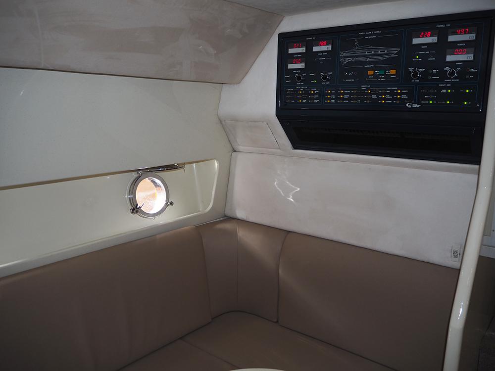 Saloon, Accommodation